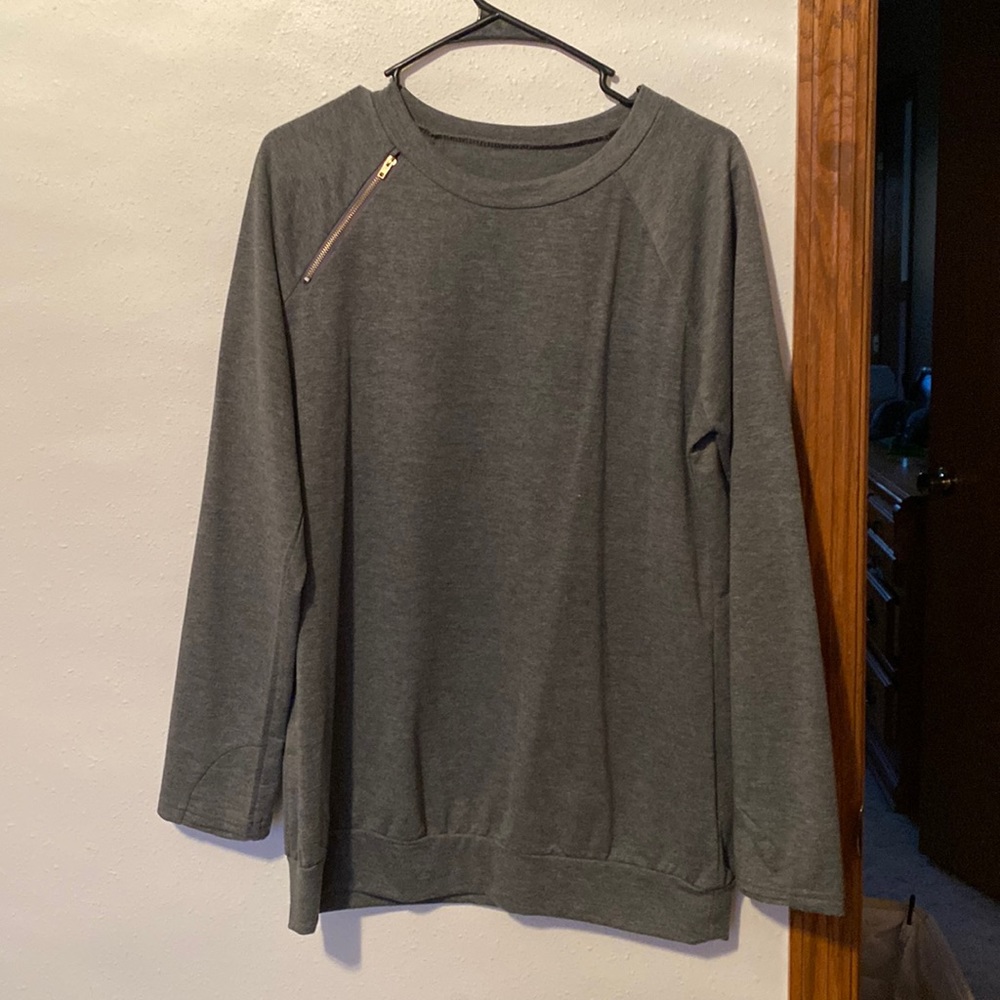 Long sleeve top